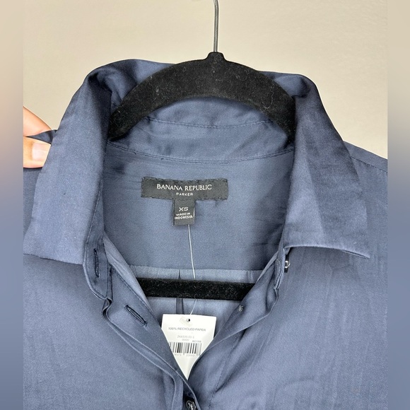 Banana Republic PARKER TUNIC-FIT TIE-CUFF SATIN SHIRT - Picture 4 of 7